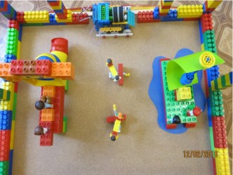 iv prezentatsiya priklyucheniya v legostrane